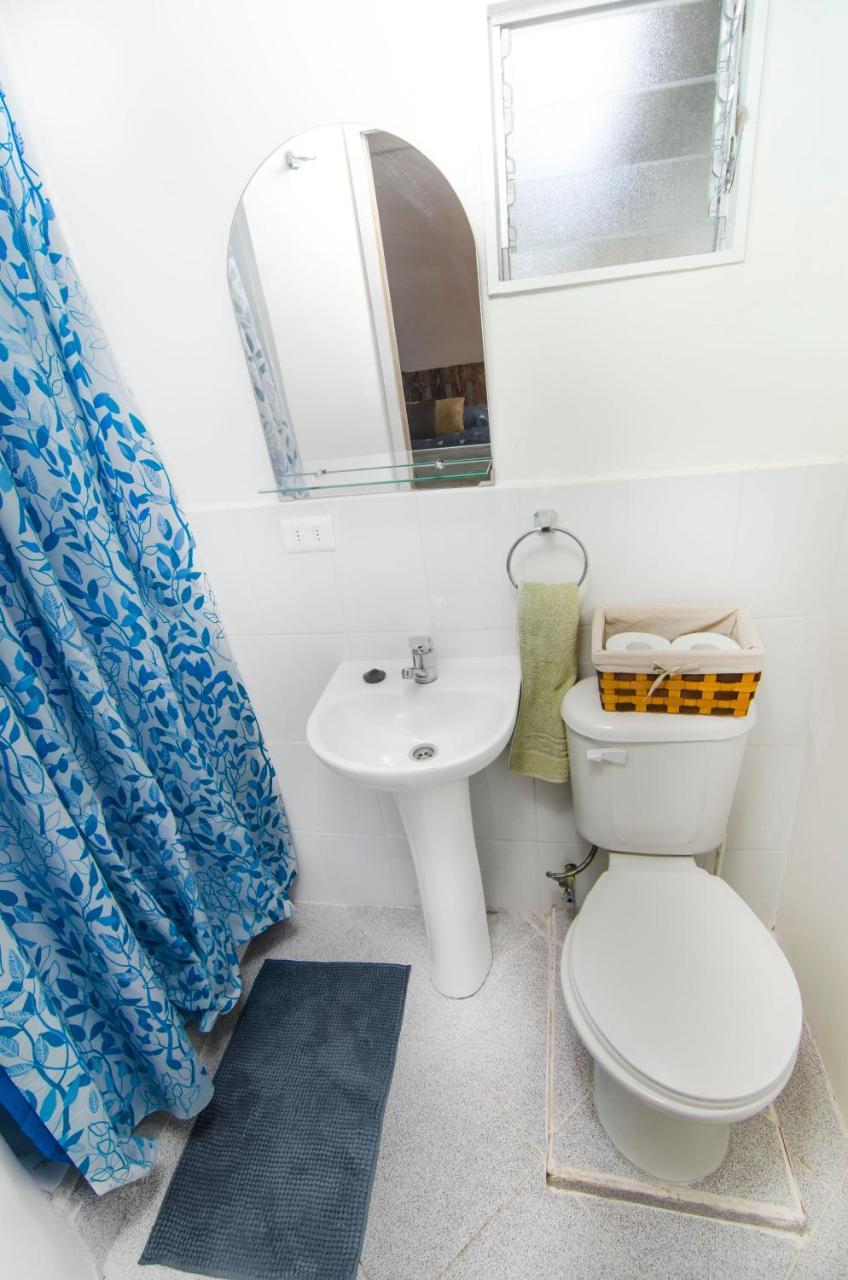 Hostal Mi Paz บัลปาราอีโซ ภายนอก รูปภาพ